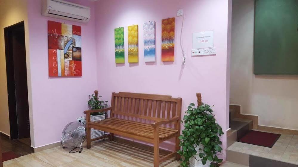 Oyo 172 Spring Hotel Куала-Лумпур Экстерьер фото