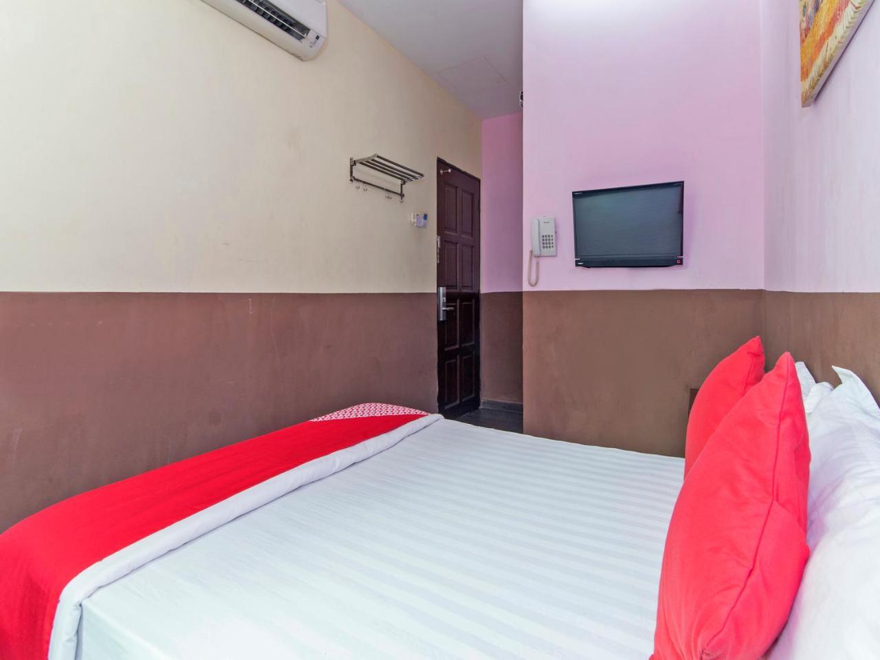 Oyo 172 Spring Hotel Куала-Лумпур Экстерьер фото