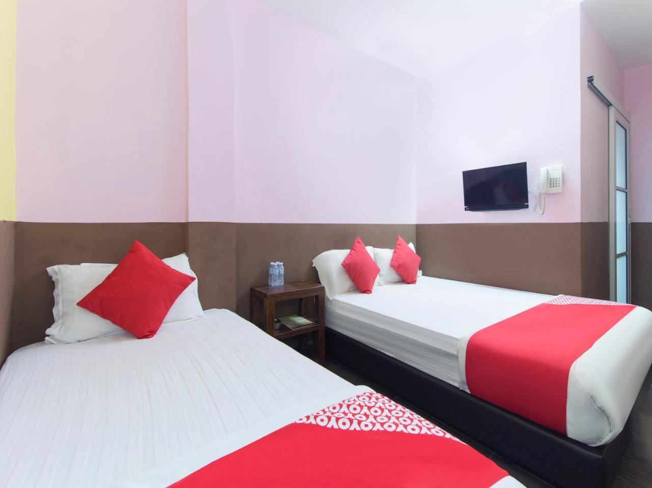 Oyo 172 Spring Hotel Куала-Лумпур Экстерьер фото