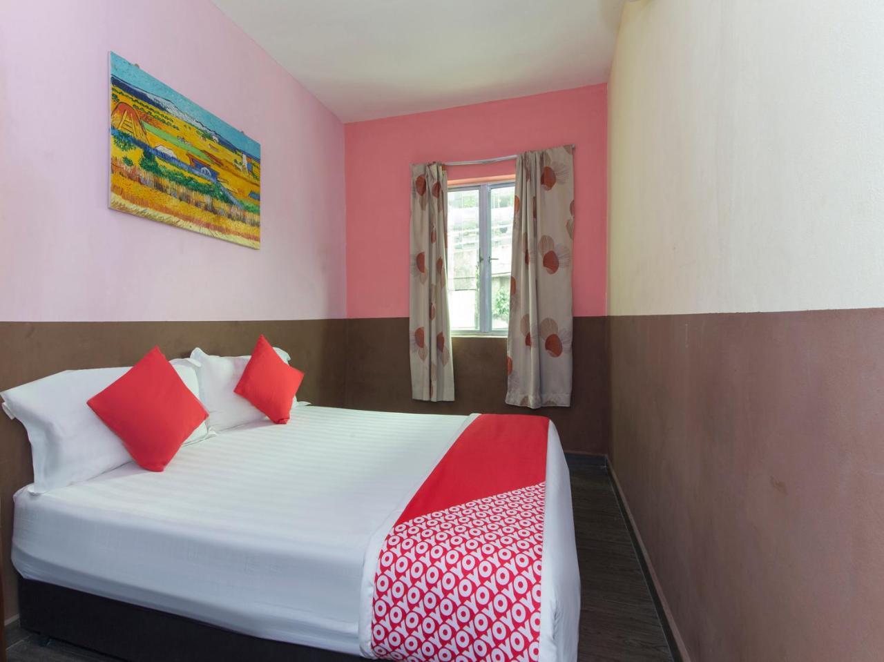 Oyo 172 Spring Hotel Куала-Лумпур Экстерьер фото
